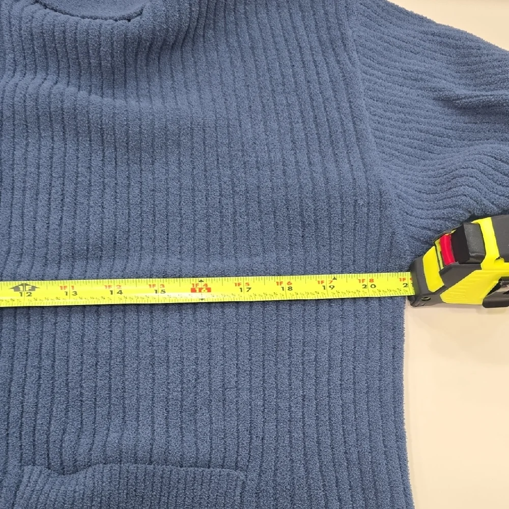 UGG Junipher Cardigan Lite in the color Desert Blue, M, NWT - Picture 9 of 16